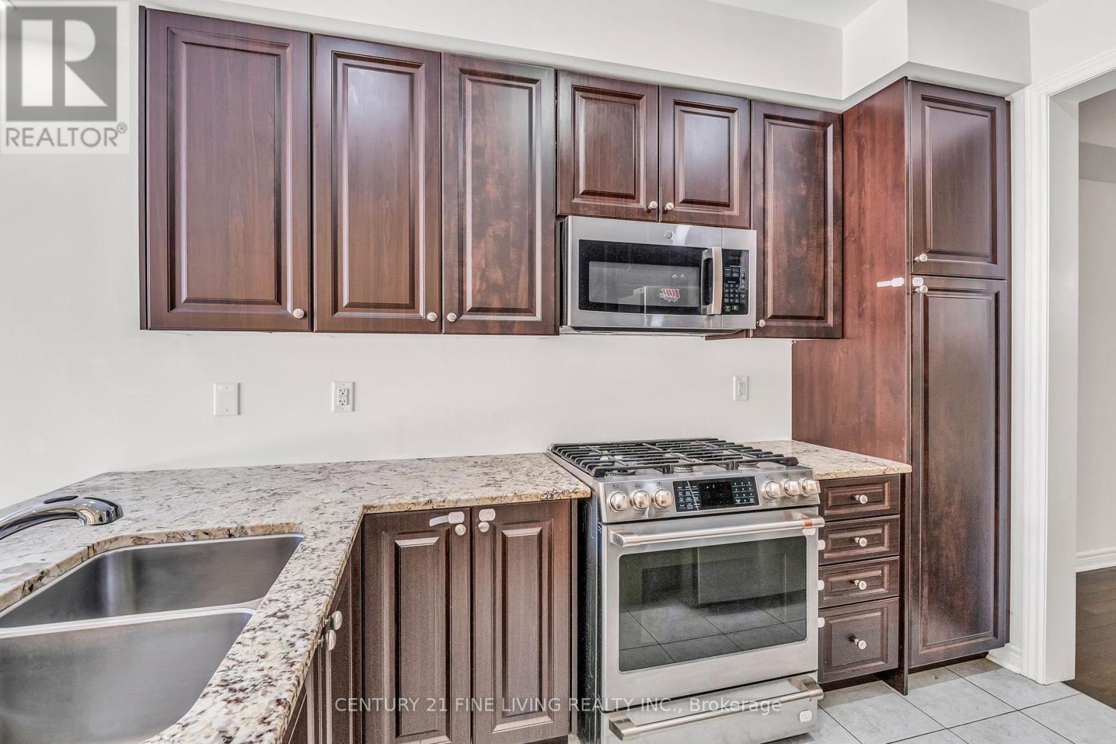 30 Kamori Drive, Caledon, Ontario  L7C 3W1 - Photo 15 - W12750246