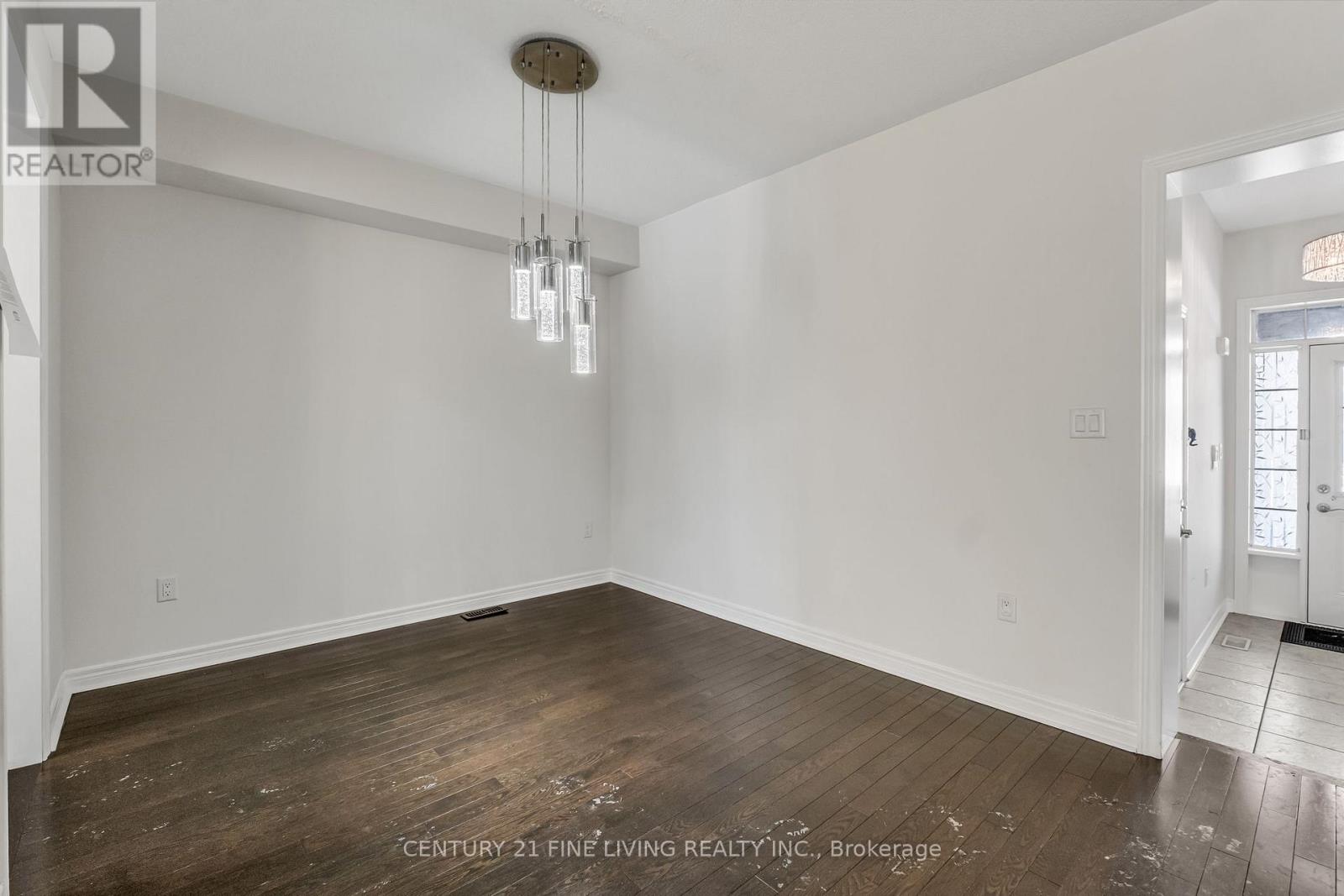 30 Kamori Drive, Caledon, Ontario  L7C 3W1 - Photo 5 - W12750246