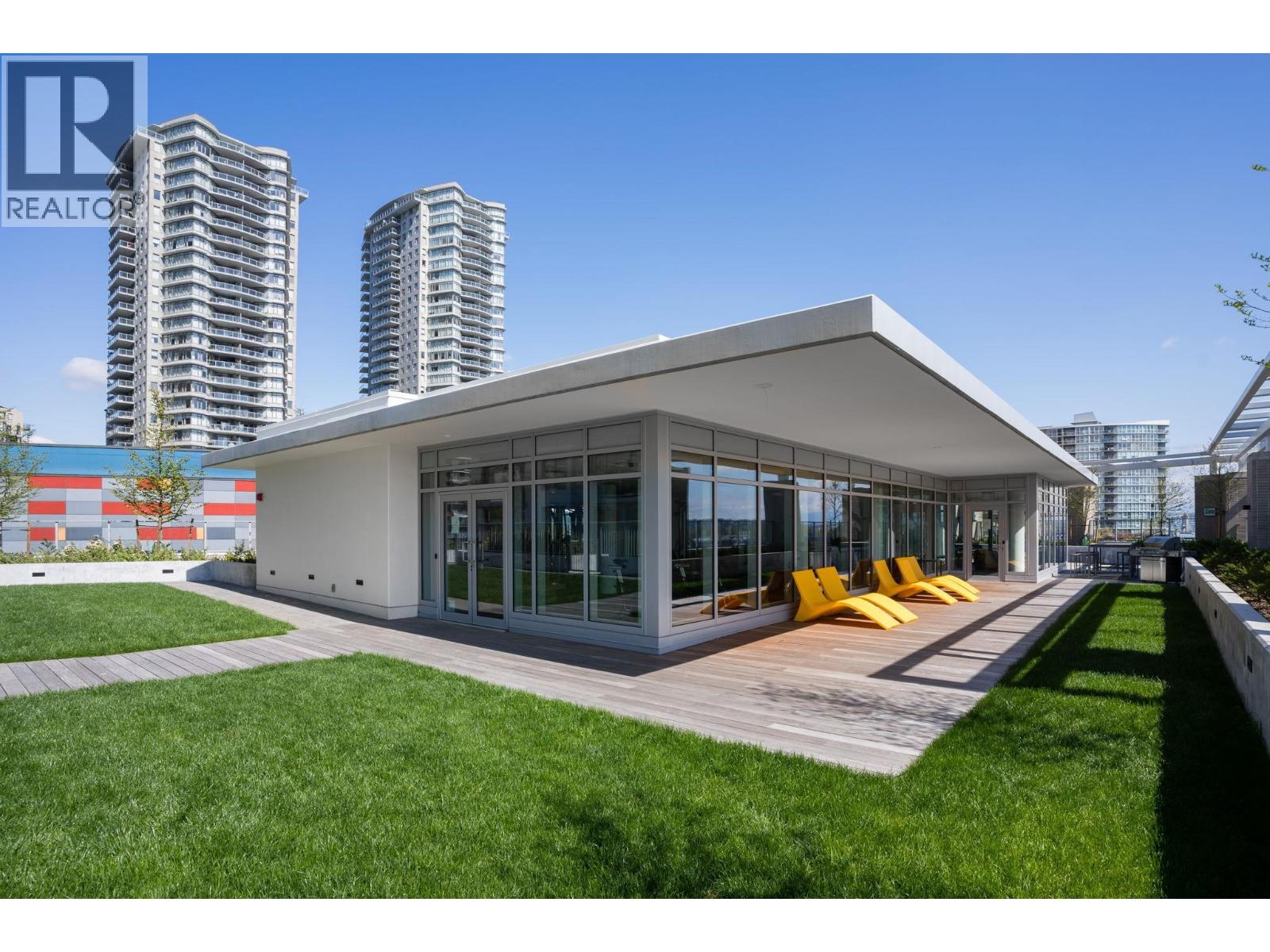 2607 908 Quayside Drive, New Westminster, British Columbia  V3M 0L4 - Photo 36 - R3085440