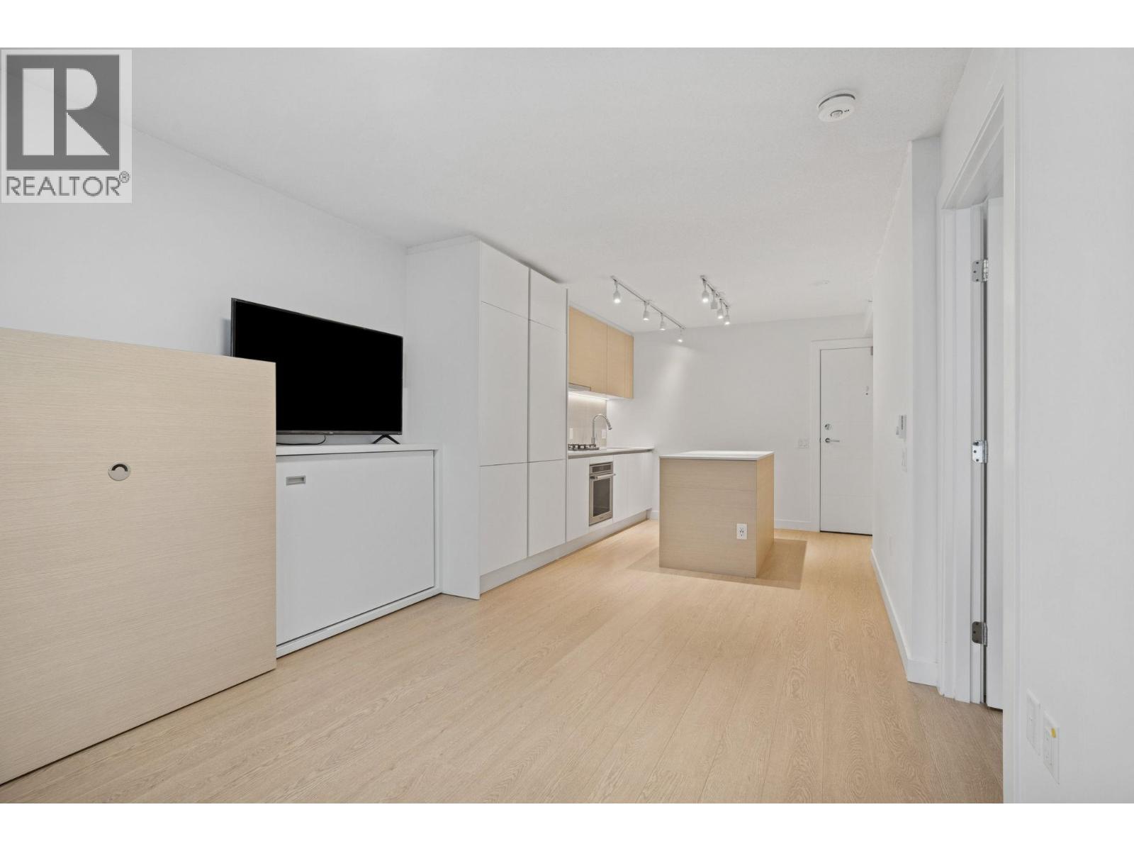 2607 908 Quayside Drive, New Westminster, British Columbia  V3M 0L4 - Photo 8 - R3085440