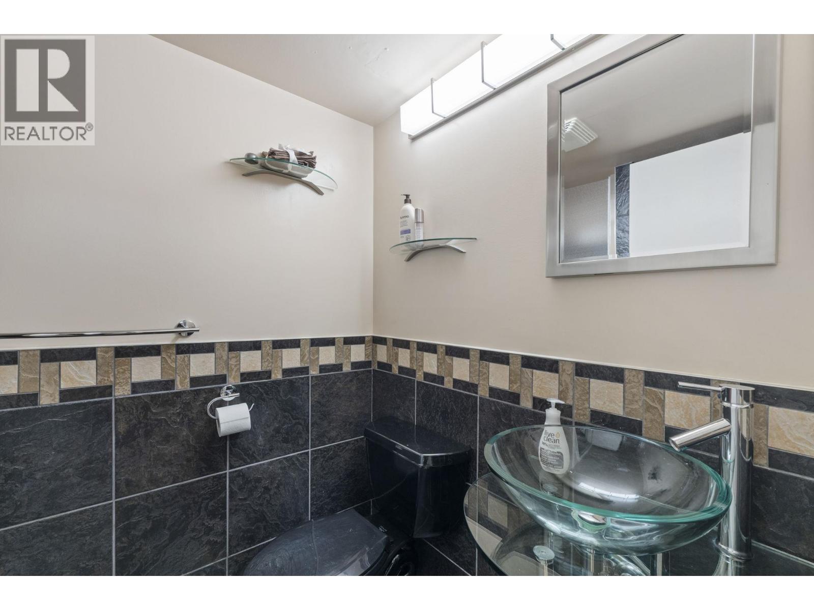 1607 3970 Carrigan Court, Burnaby, British Columbia  V3N 4S5 - Photo 12 - R3085443