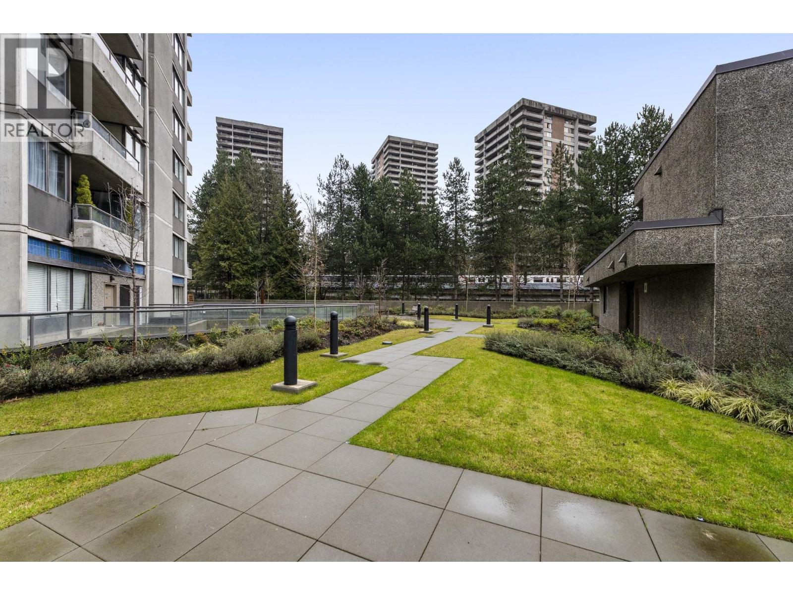 1607 3970 Carrigan Court, Burnaby, British Columbia  V3N 4S5 - Photo 19 - R3085443