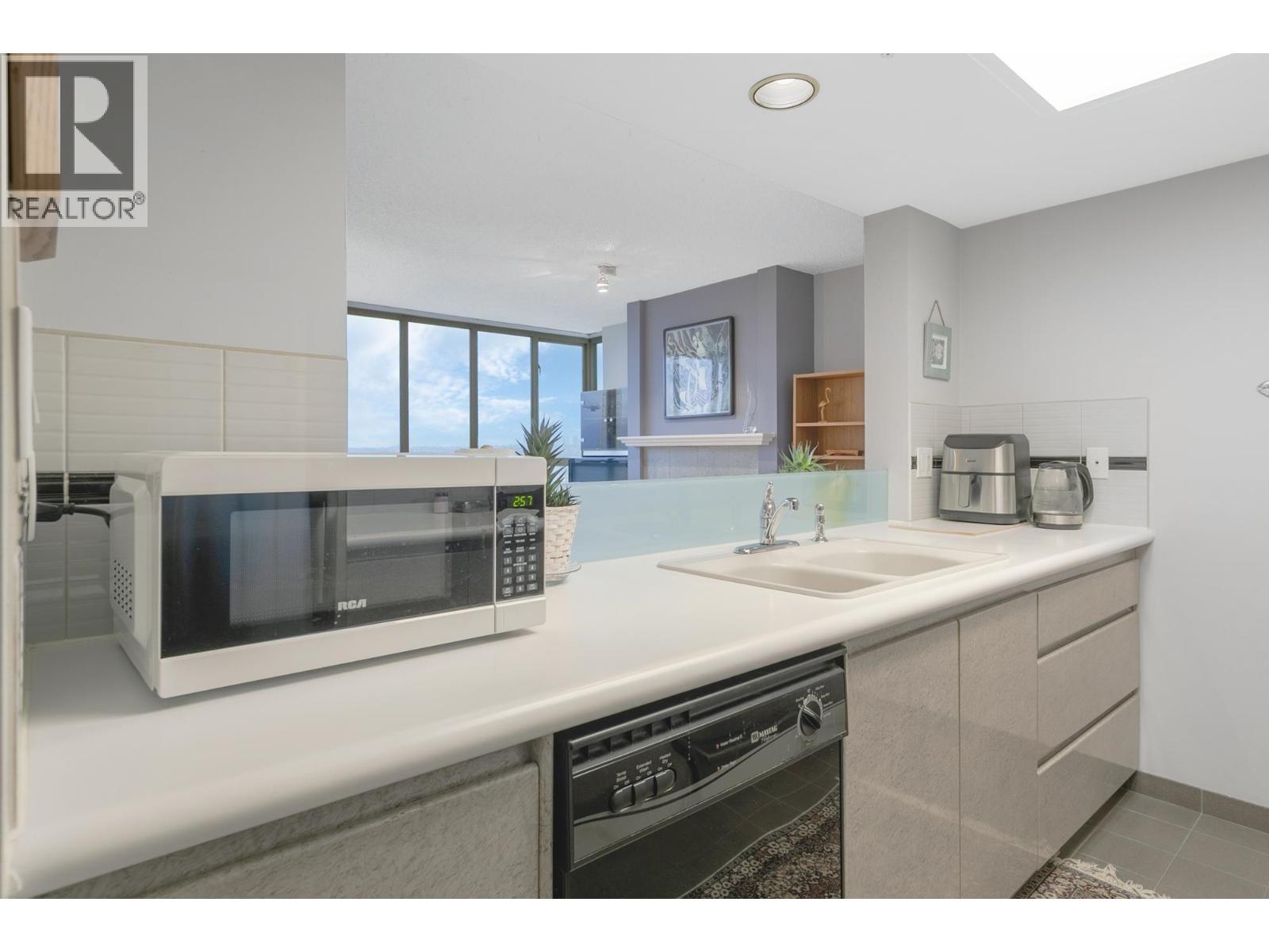 1904 1188 Quebec Street, Vancouver, British Columbia  V6A 4B3 - Photo 10 - R3085450