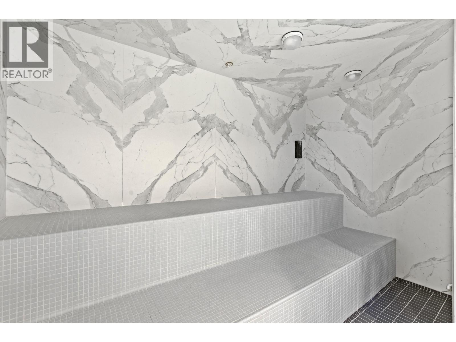 205 1550 Fern Street, North Vancouver, British Columbia  V7J 0A9 - Photo 24 - R3085452