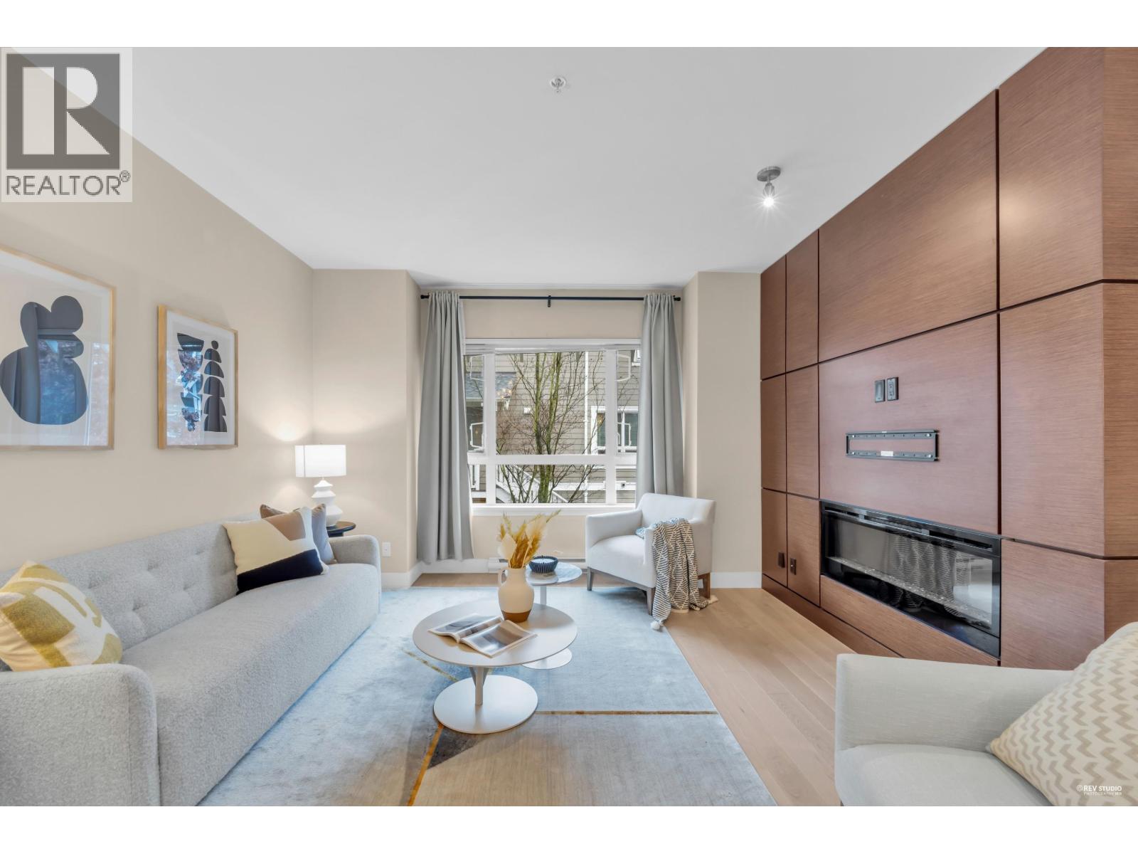 1 258 Camata Street, New Westminster, British Columbia  V3M 0H8 - Photo 2 - R3085454