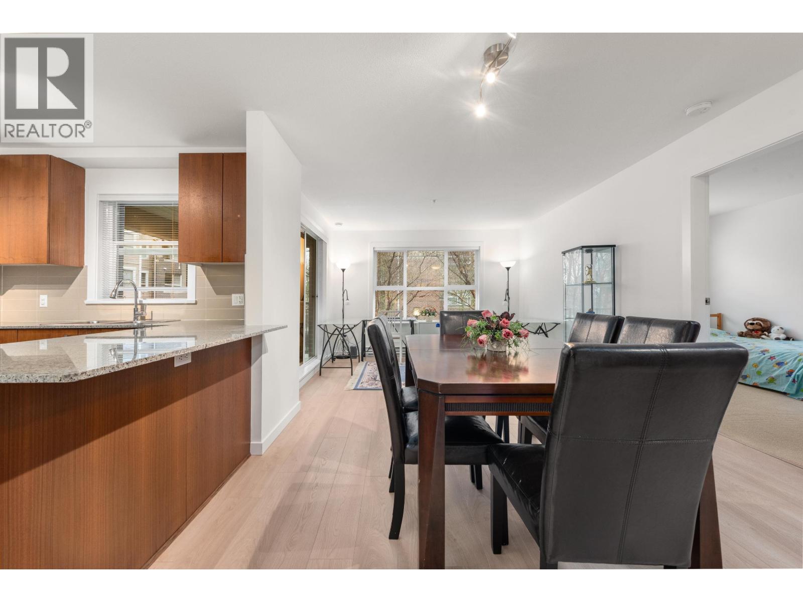 211 5775 Irmin Street, Burnaby, British Columbia  V5J 0C3 - Photo 6 - R3085455