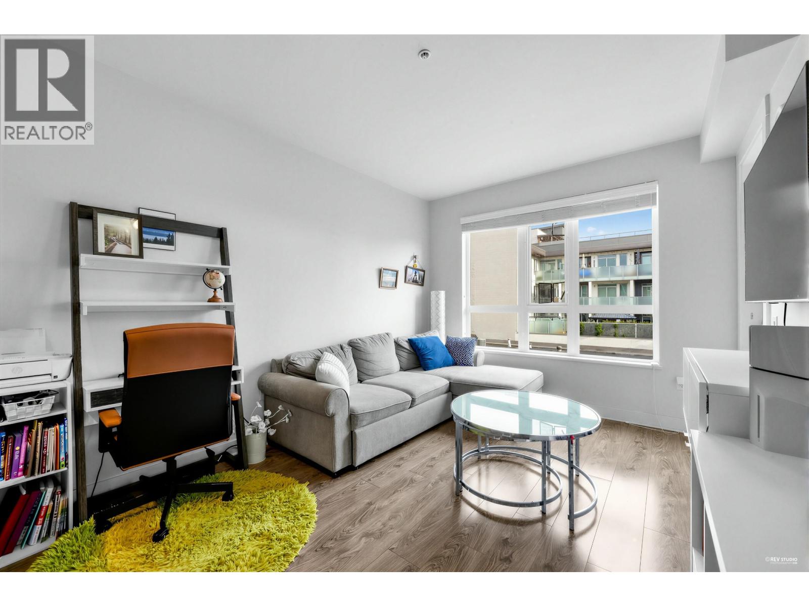 307 733 W 14 Street, North Vancouver, British Columbia  V7M 0C6 - Photo 7 - R3085459