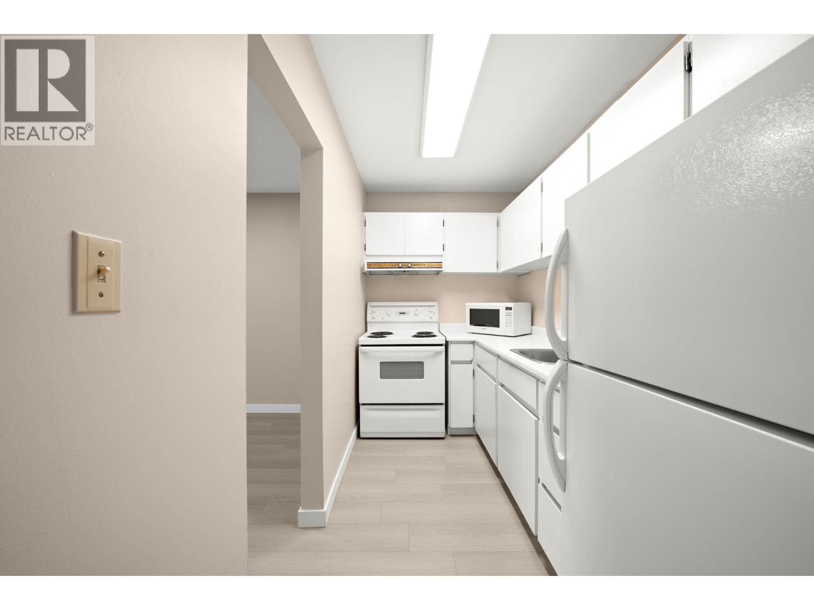 301 601 North Road, Coquitlam, British Columbia  V3J 1P1 - Photo 12 - R3085460