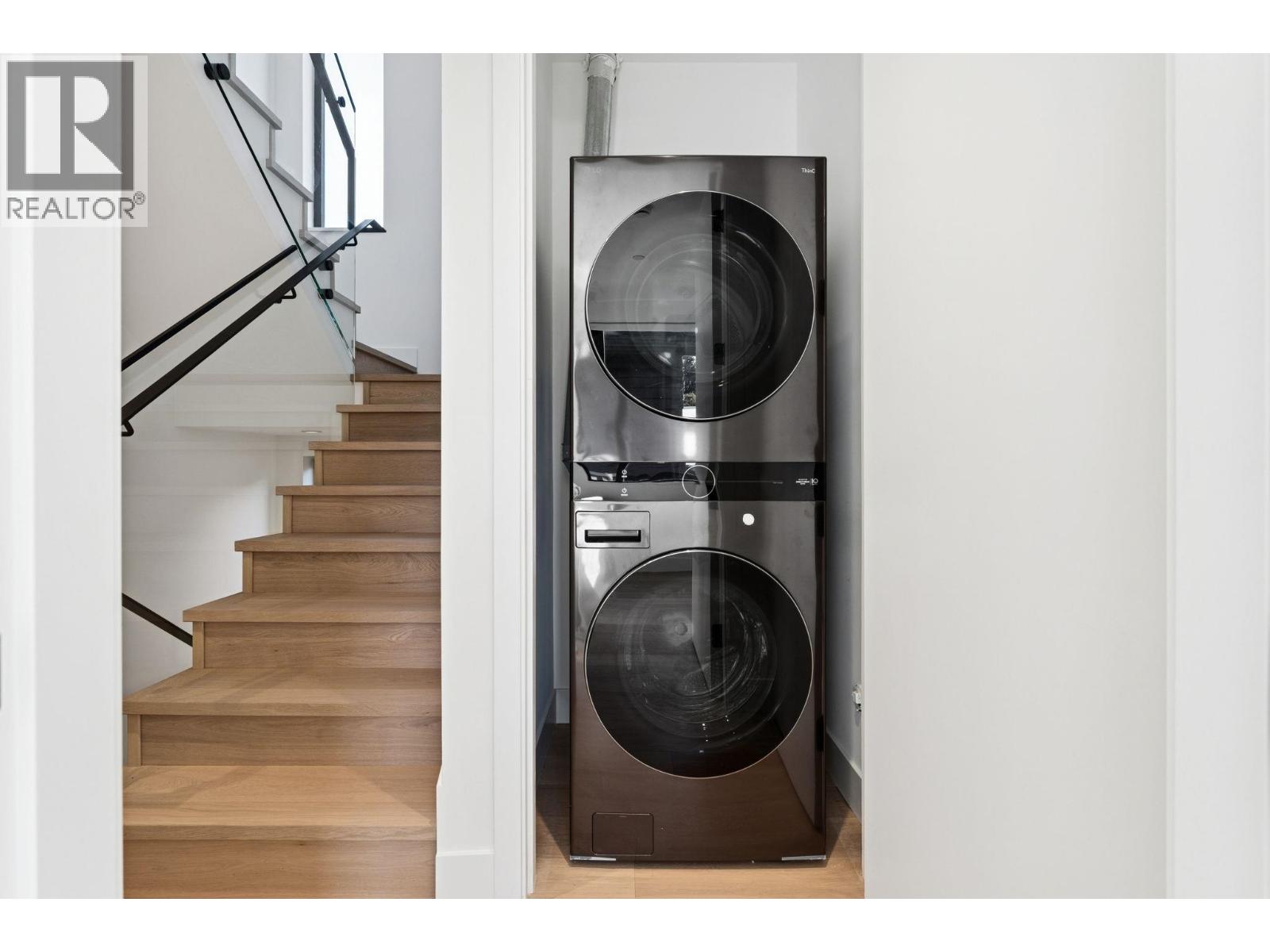 2 3036 W 14th Avenue, Vancouver, British Columbia  V6K 2X8 - Photo 16 - R3085464