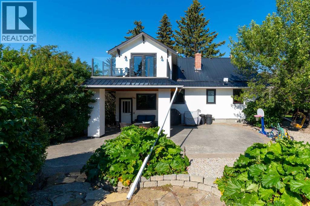 10 & 20, 30061 Range Road 23, Rural Mountain View County, Alberta  T0M 0N0 - Photo 4 - A2282508