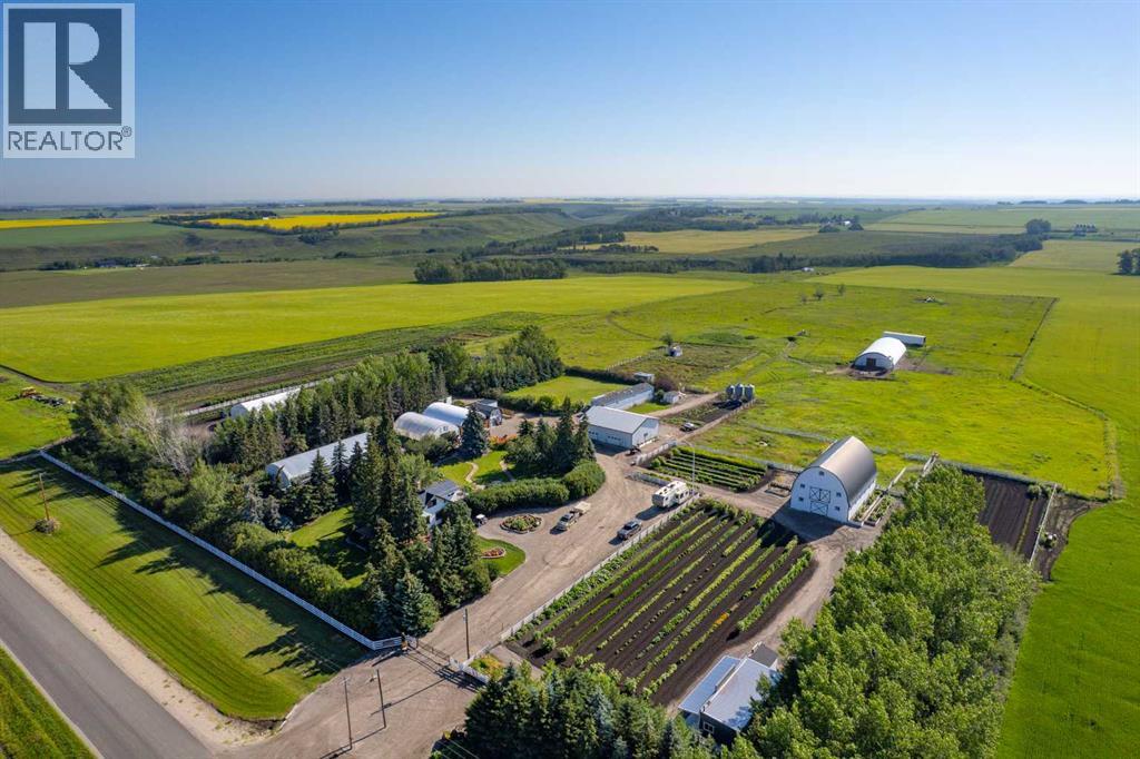 10 & 20, 30061 Range Road 23, Rural Mountain View County, Alberta  T0M 0N0 - Photo 6 - A2282508
