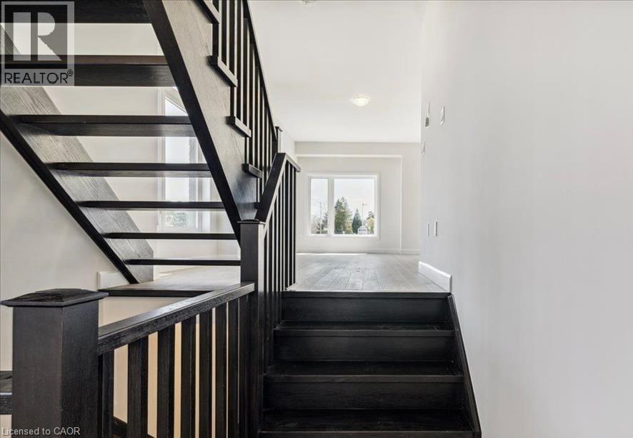 3 Southam Lane, Hamilton, Ontario  L9C 0E7 - Photo 4 - 40802438