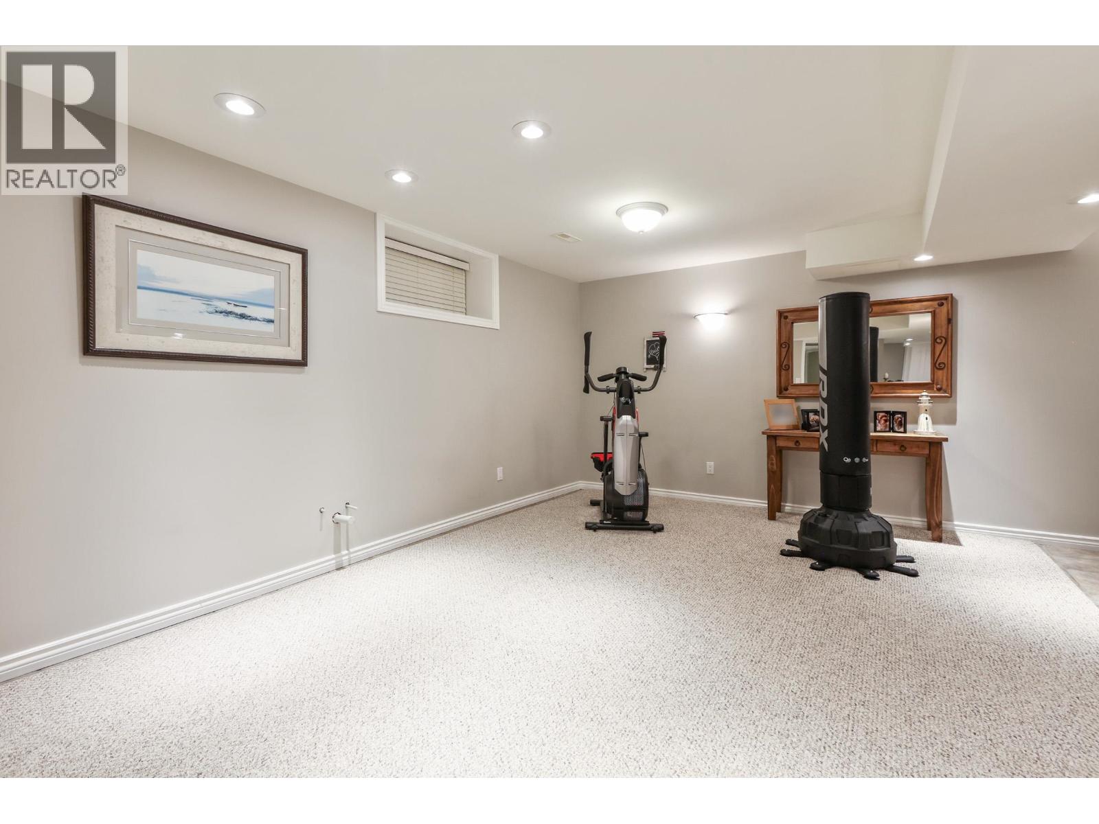 1076 Clements Avenue, North Vancouver, British Columbia  V7R 2L4 - Photo 21 - R3085434