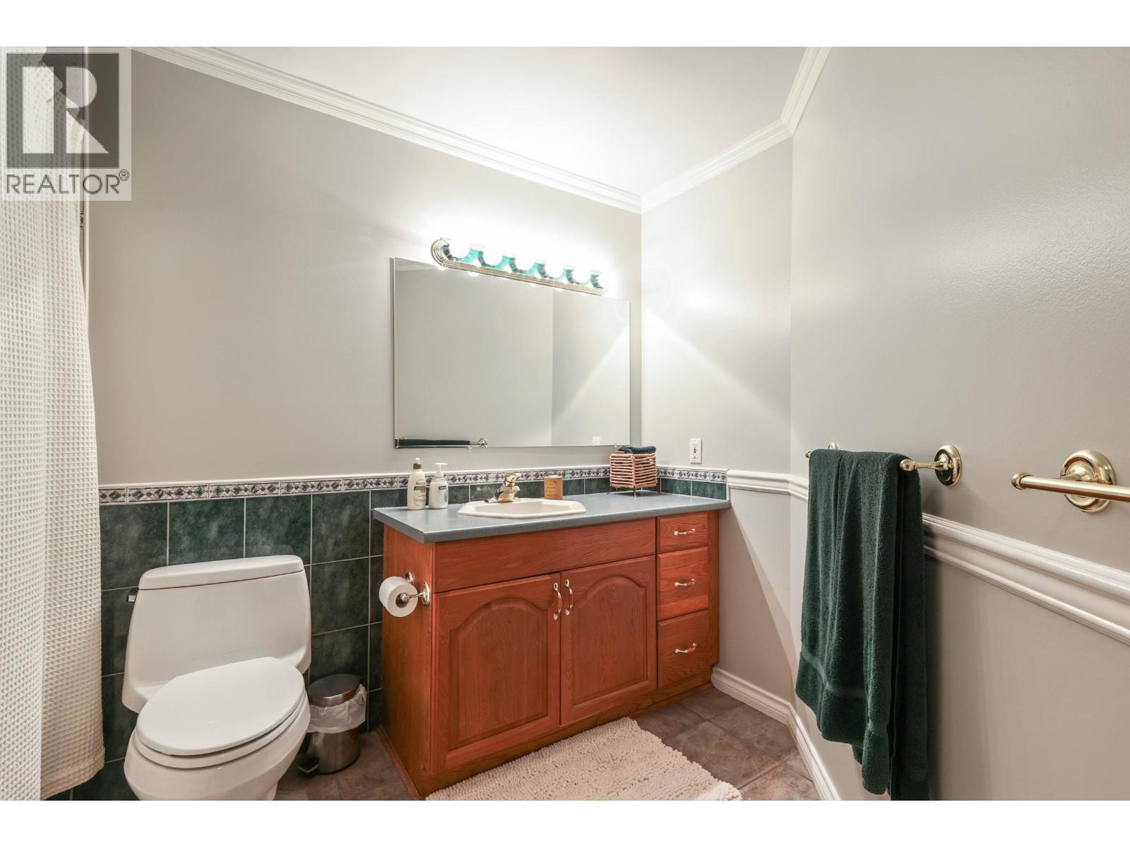 1076 Clements Avenue, North Vancouver, British Columbia  V7R 2L4 - Photo 23 - R3085434