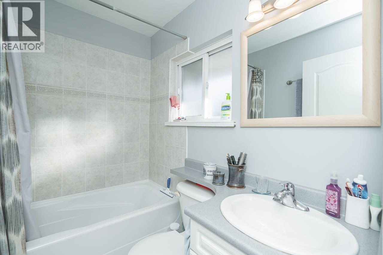 7738 Cumberland Street, Burnaby, British Columbia  V3N 3Y3 - Photo 18 - R3085462