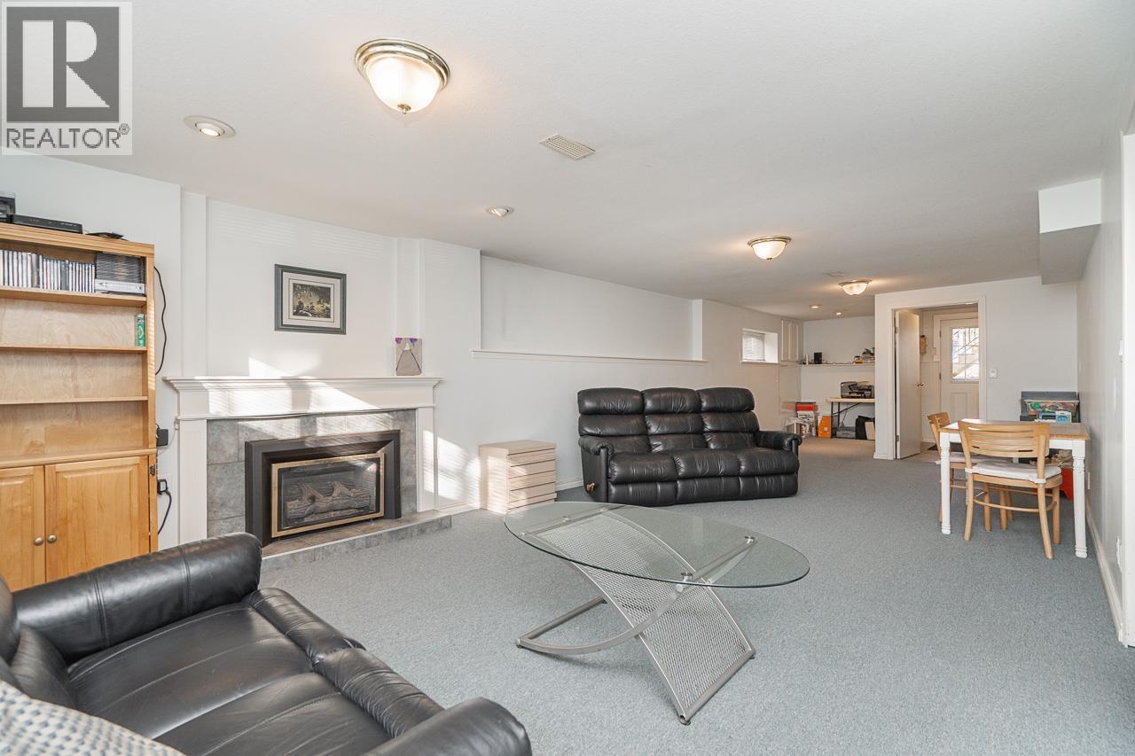 7738 Cumberland Street, Burnaby, British Columbia  V3N 3Y3 - Photo 22 - R3085462