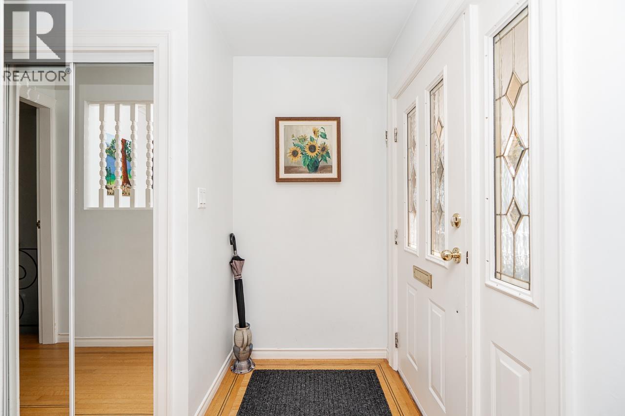 7738 Cumberland Street, Burnaby, British Columbia  V3N 3Y3 - Photo 3 - R3085462