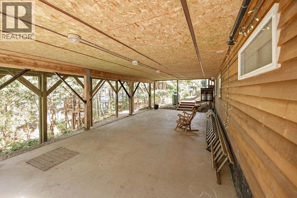 5864 Skookumchuk Road, Sechelt, British Columbia  V0N 3A4 - Photo 32 - R3085463