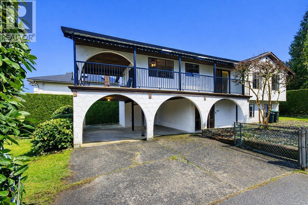 1045 MORAY STREET, Coquitlam, British Columbia