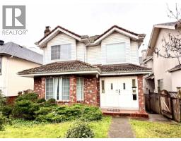 <div class="price">$4,600 Monthly</div> 754 West 69th Avenue, Vancouver<br><div style="margin-bottom:8px;"><small>Homelife Benchmark Realty Corp.</small></div><div class='bed_bath'>4 Bed | 2 Bath</div>