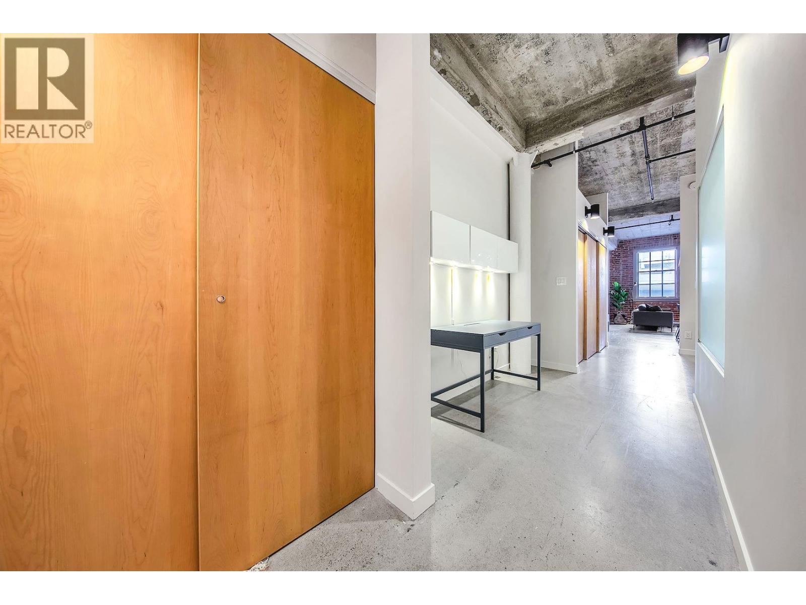 546 Beatty Street, Vancouver, British Columbia  V6B 2L3 - Photo 2 - R3085500