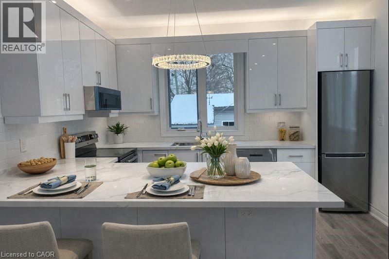 114 Warren Avenue, Hamilton, Ontario  L9A 3E1 - Photo 4 - 40799361