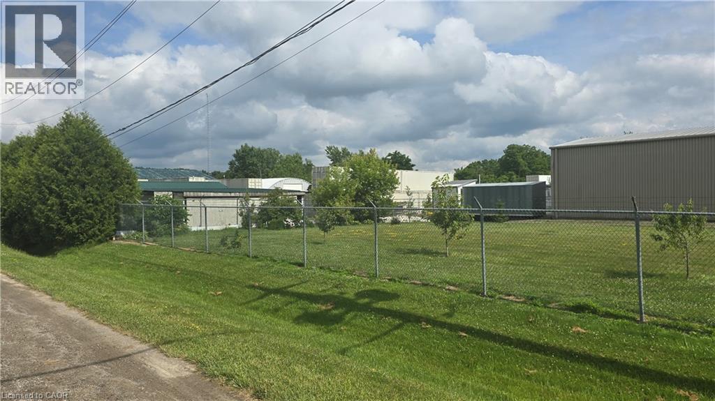 226 Black Walnut Drive, St. George, Ontario N0E 1N0 - Photo 4 - 40800633