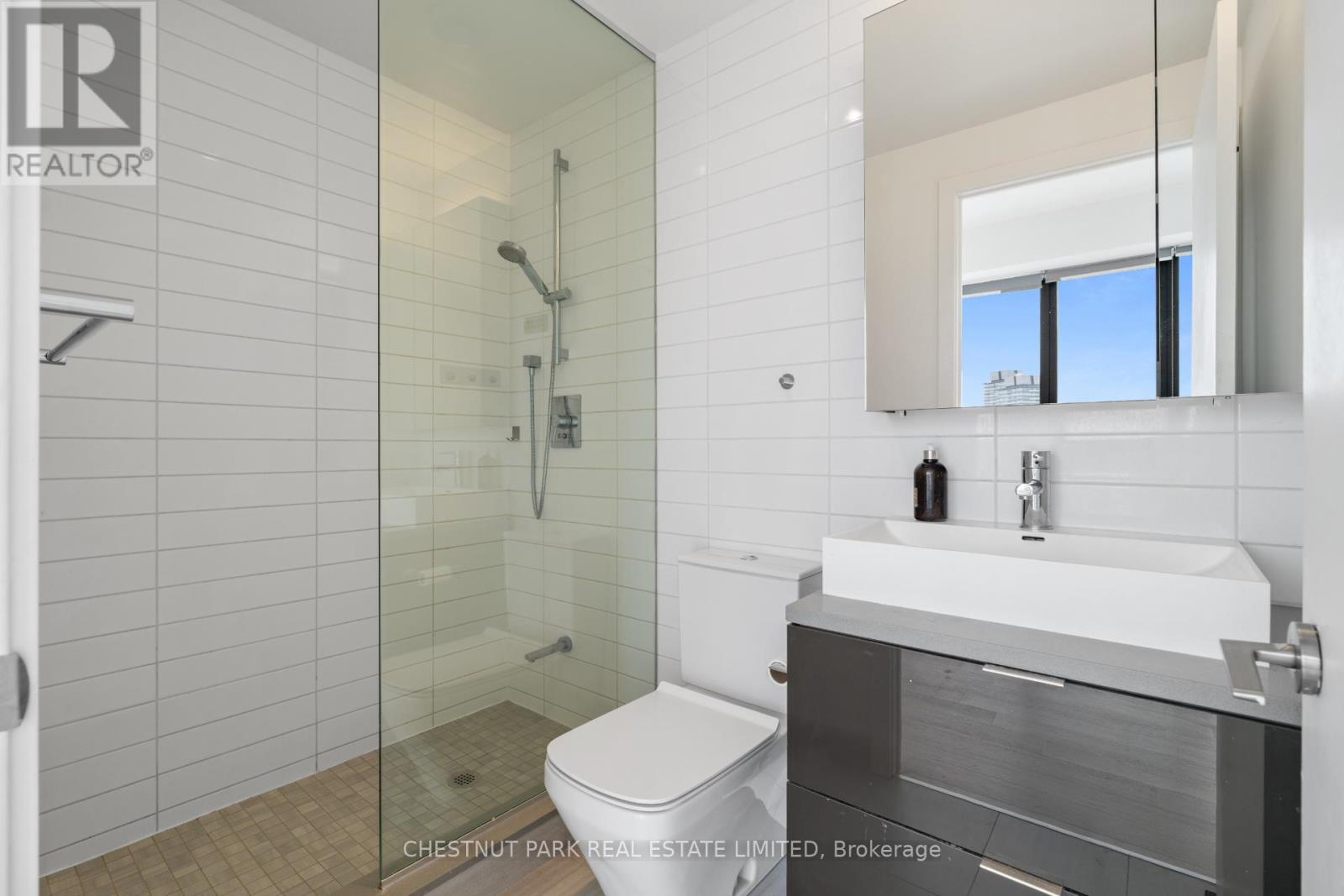 1909 - 170 Bayview Avenue, Toronto, Ontario  M5A 0M4 - Photo 17 - C12750332