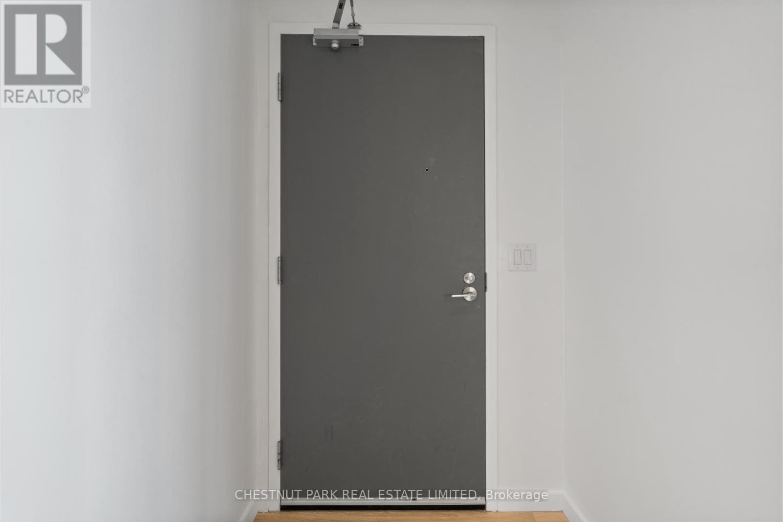 1909 - 170 Bayview Avenue, Toronto, Ontario  M5A 0M4 - Photo 3 - C12750332