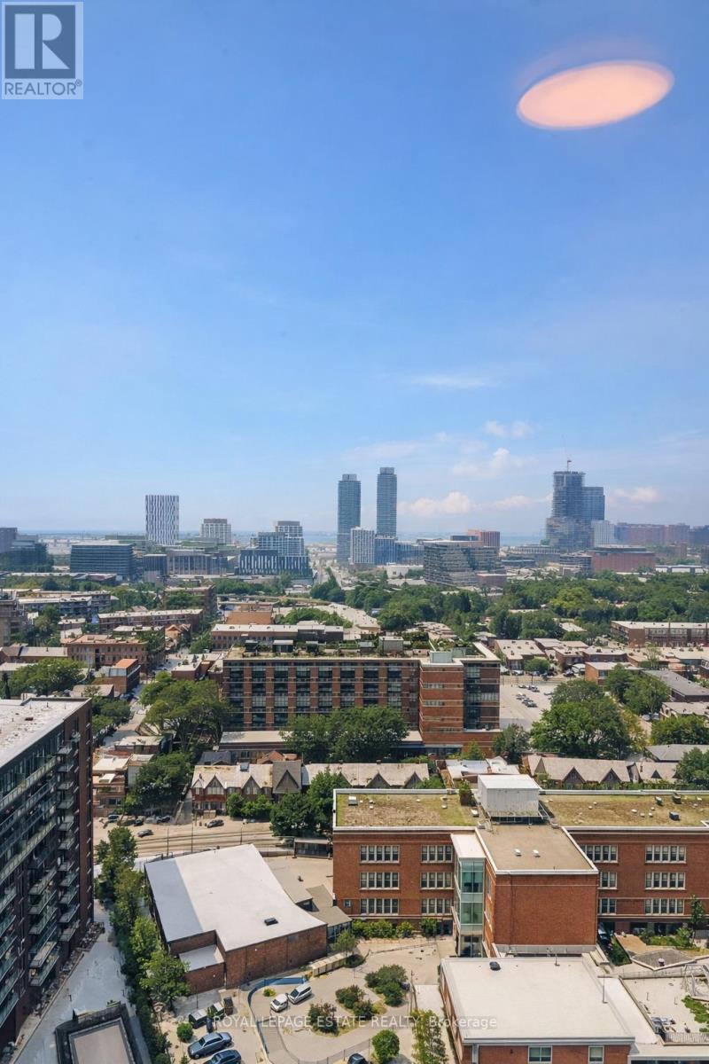 2404 - 55 Regent Park Boulevard S, Toronto, Ontario  M5A 0C2 - Photo 11 - C12750366