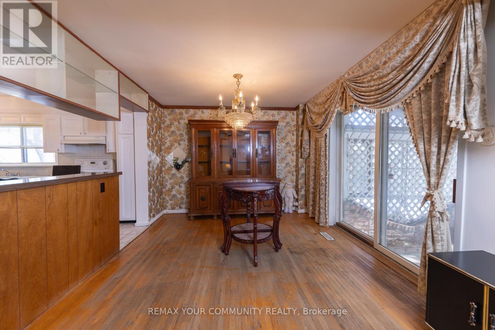 11 Greenwin Village Road, Toronto, Ontario  M2N 2R9 - Photo 10 - C12750408