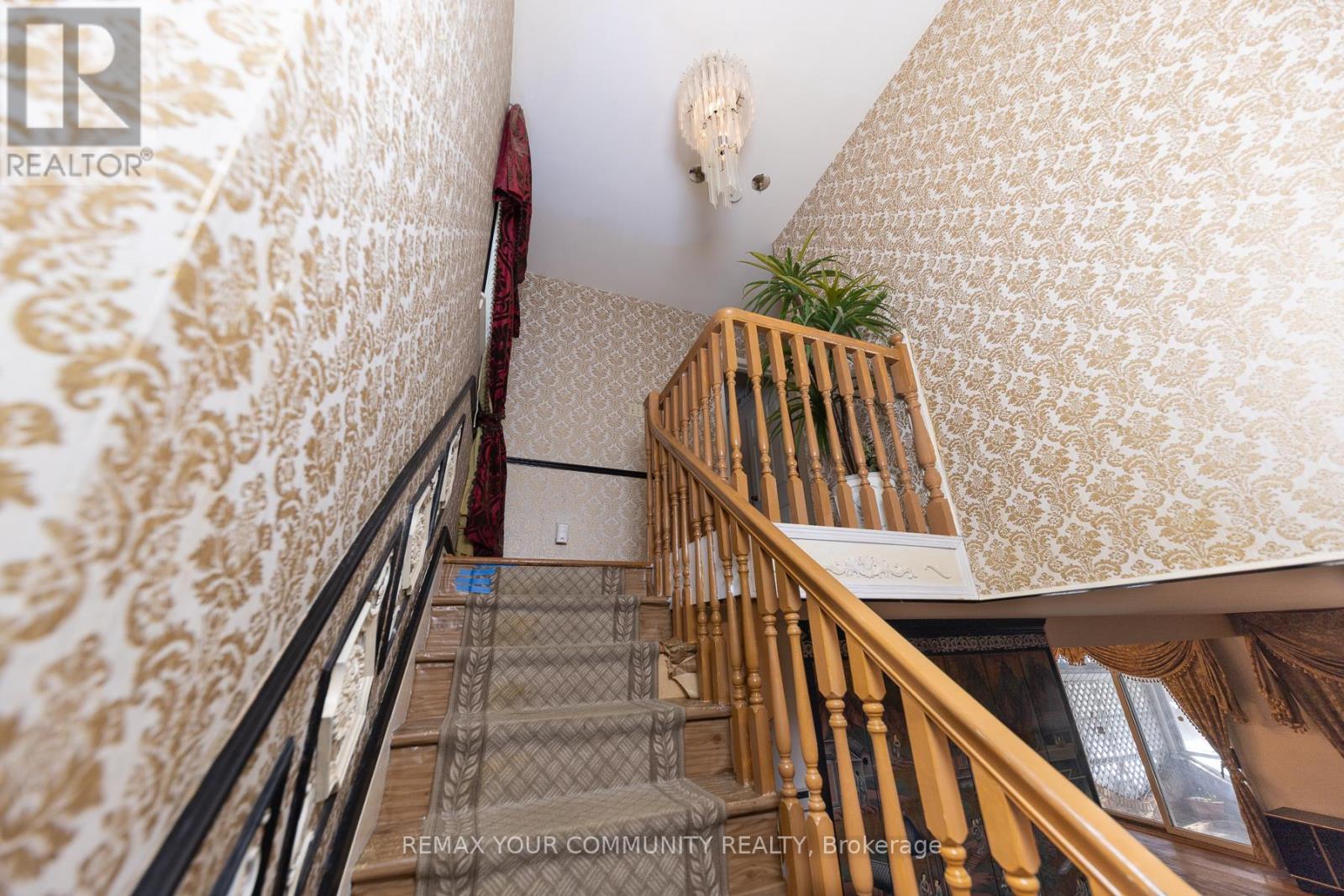 11 Greenwin Village Road, Toronto, Ontario  M2N 2R9 - Photo 20 - C12750408