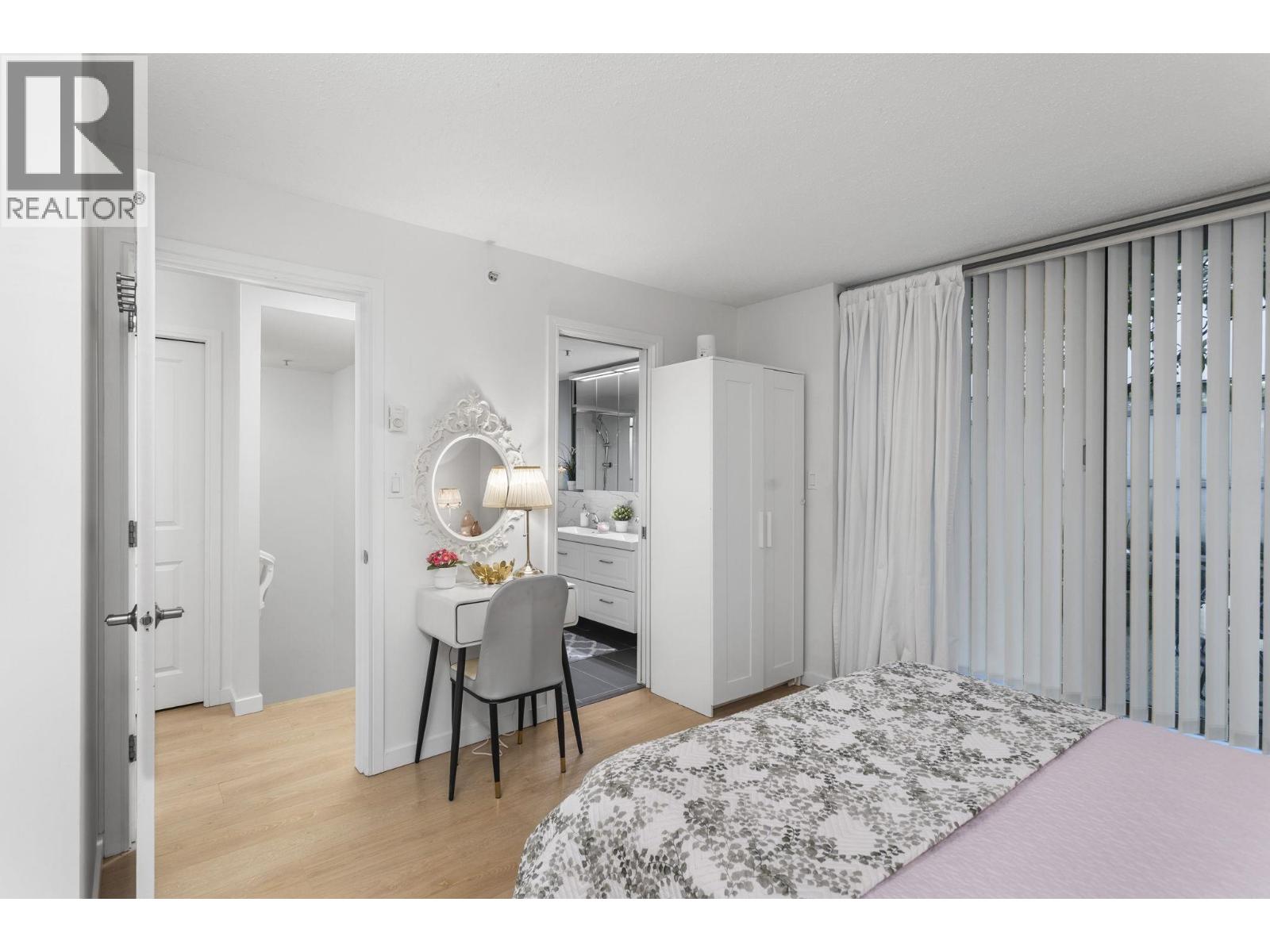 Th1 1889 Rosser Avenue, Burnaby, British Columbia V5C 6R4 - Photo 16 - R3085310