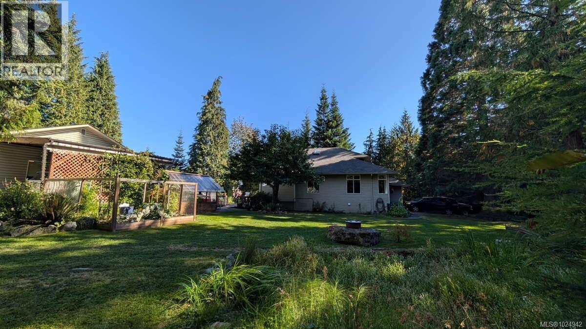 100 Elk Rd, Lake Cowichan, British Columbia  V0R 2G0 - Photo 1 - 1024942