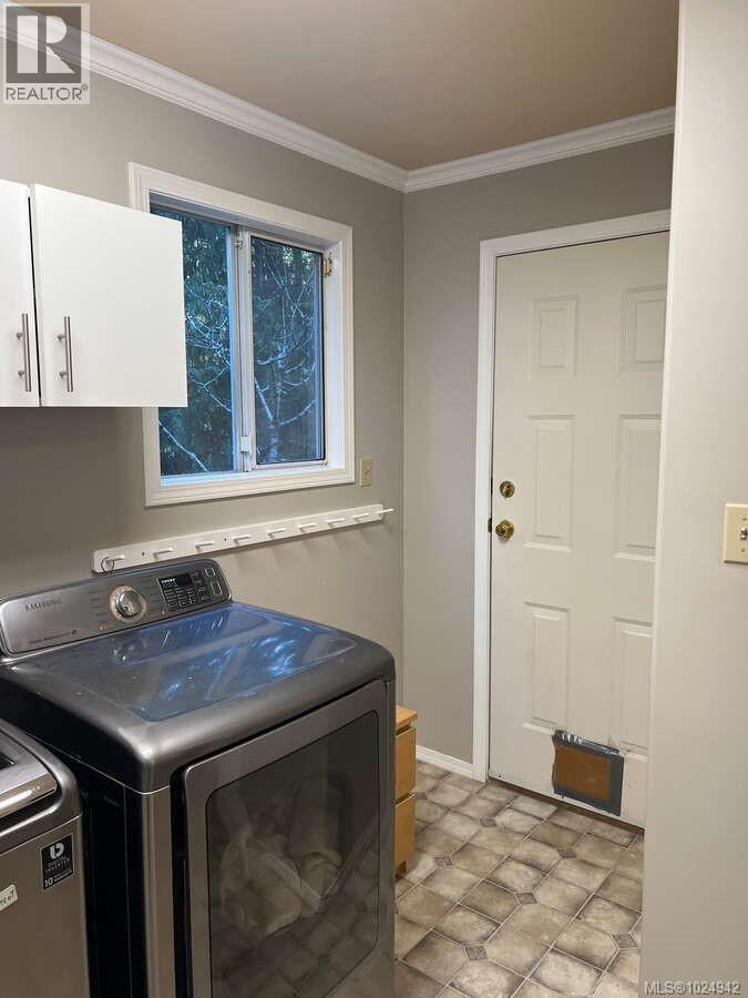 100 Elk Rd, Lake Cowichan, British Columbia  V0R 2G0 - Photo 12 - 1024942