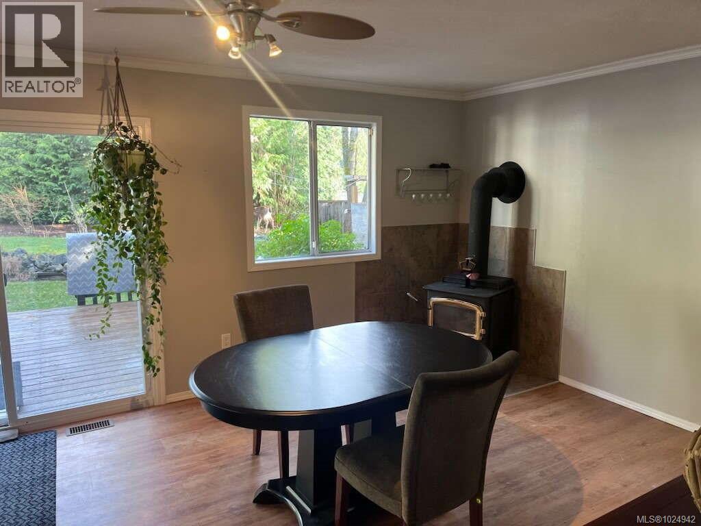 100 Elk Rd, Lake Cowichan, British Columbia  V0R 2G0 - Photo 4 - 1024942