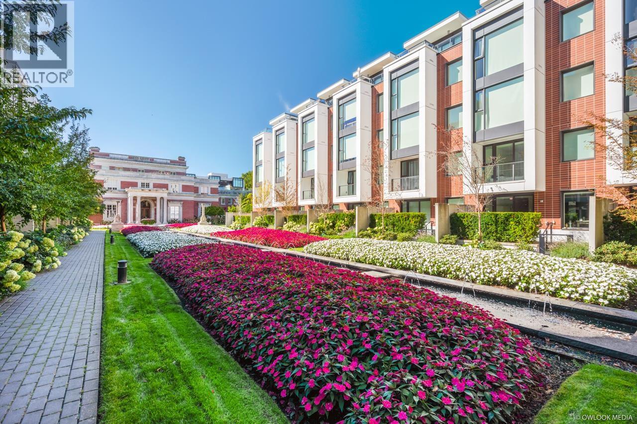 203 1561 W 57th Avenue, Vancouver, British Columbia  V6P 0H5 - Photo 2 - R3085359