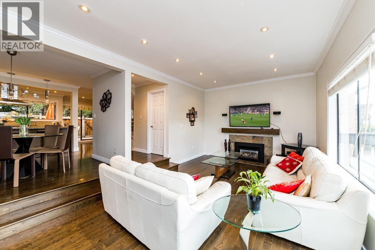 1163 Lillooet Road, North Vancouver, British Columbia  V7J 3H7 - Photo 1 - R3085477