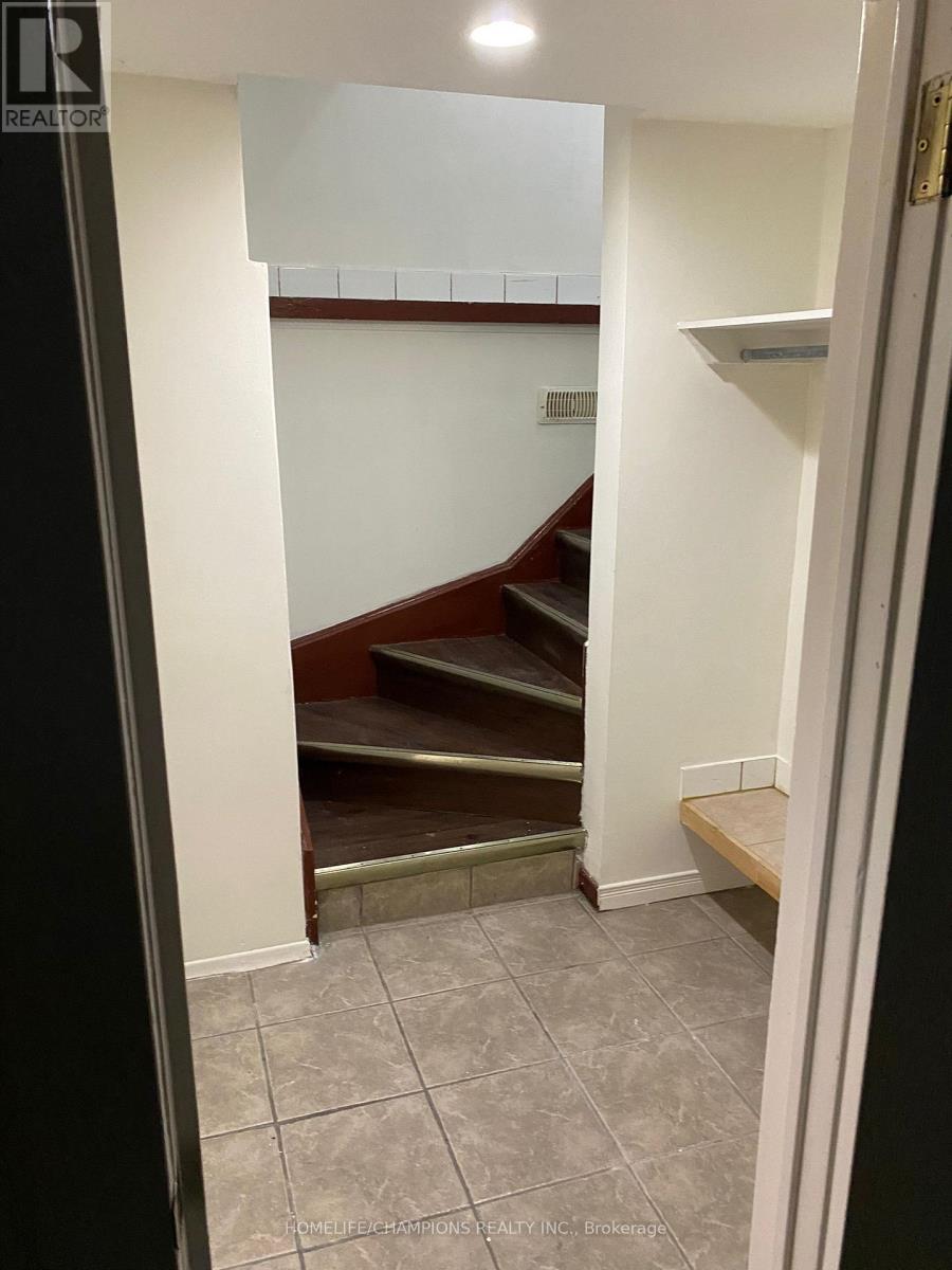 80 Keyworth Trail, Toronto (Agincourt South-Malvern West), Ontario  M1S 2V1 - Photo 12 - E12750348