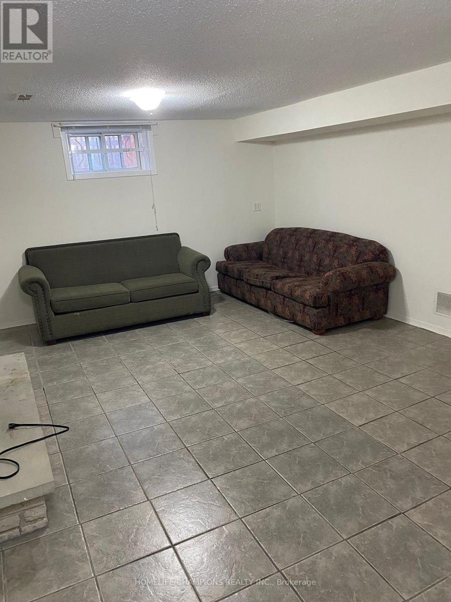 80 Keyworth Trail, Toronto (Agincourt South-Malvern West), Ontario  M1S 2V1 - Photo 13 - E12750348