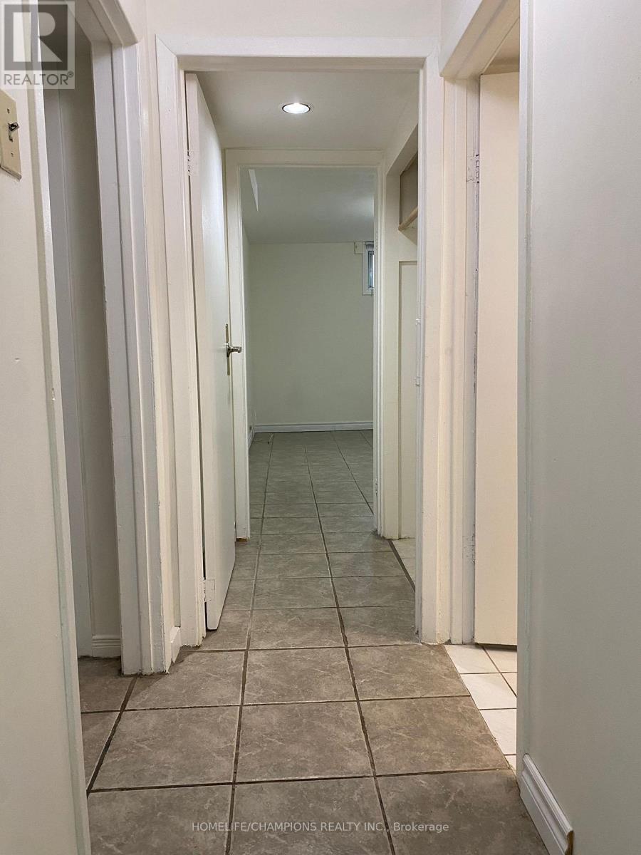 80 Keyworth Trail, Toronto (Agincourt South-Malvern West), Ontario  M1S 2V1 - Photo 17 - E12750348