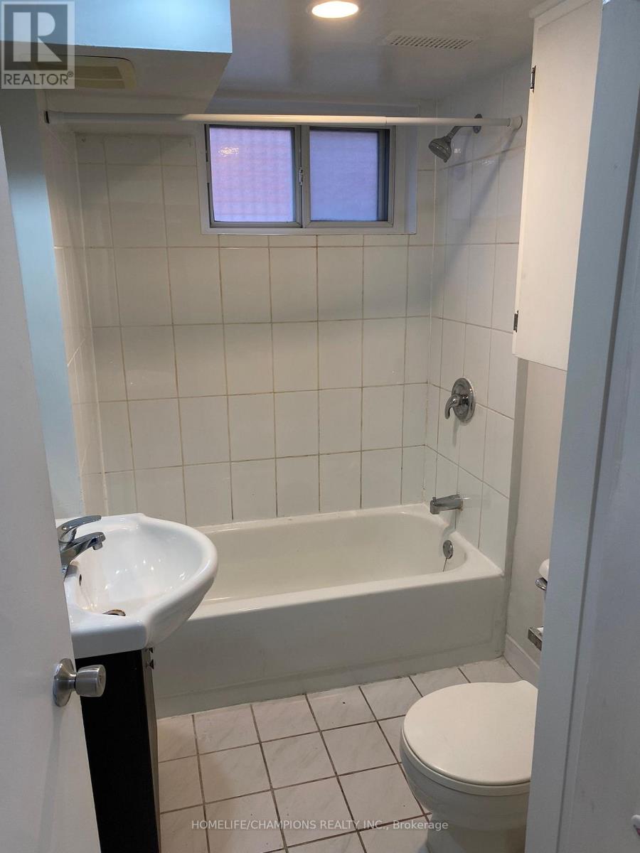 80 Keyworth Trail, Toronto (Agincourt South-Malvern West), Ontario  M1S 2V1 - Photo 20 - E12750348