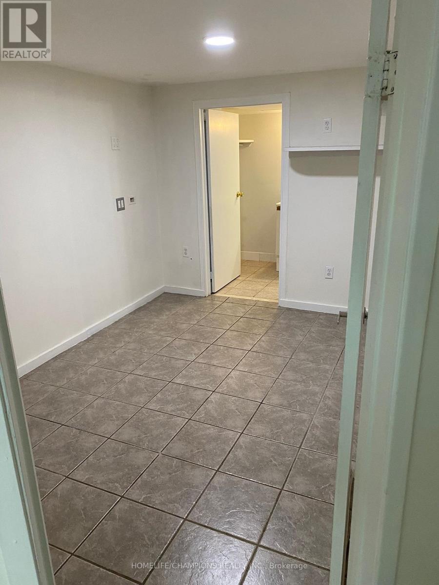 80 Keyworth Trail, Toronto (Agincourt South-Malvern West), Ontario  M1S 2V1 - Photo 25 - E12750348