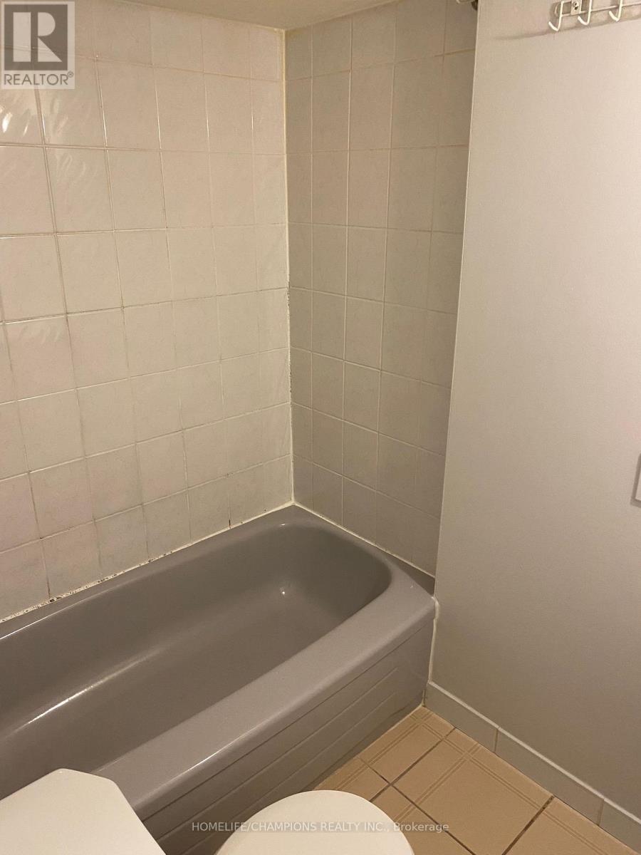 80 Keyworth Trail, Toronto (Agincourt South-Malvern West), Ontario  M1S 2V1 - Photo 31 - E12750348