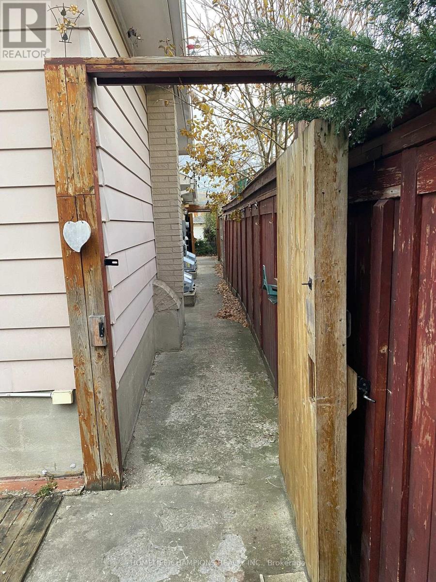 80 Keyworth Trail, Toronto (Agincourt South-Malvern West), Ontario  M1S 2V1 - Photo 5 - E12750348