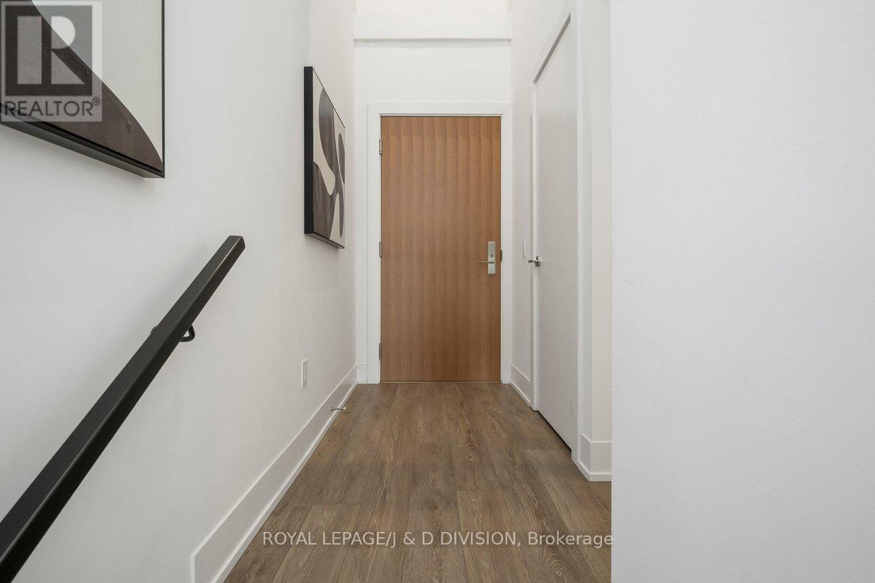 409 - 150 Logan Avenue, Toronto, Ontario  M4M 0E4 - Photo 2 - E12750374