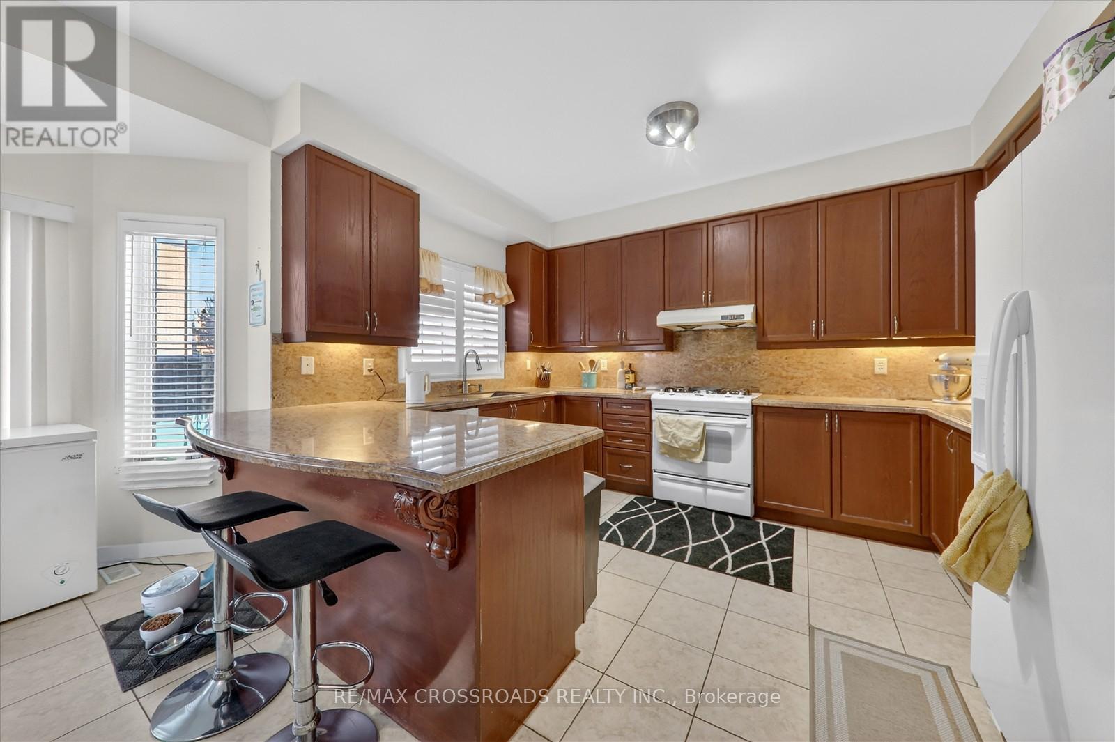 2 Mccarrick Street, Ajax, Ontario  L1T 0J2 - Photo 10 - E12750394