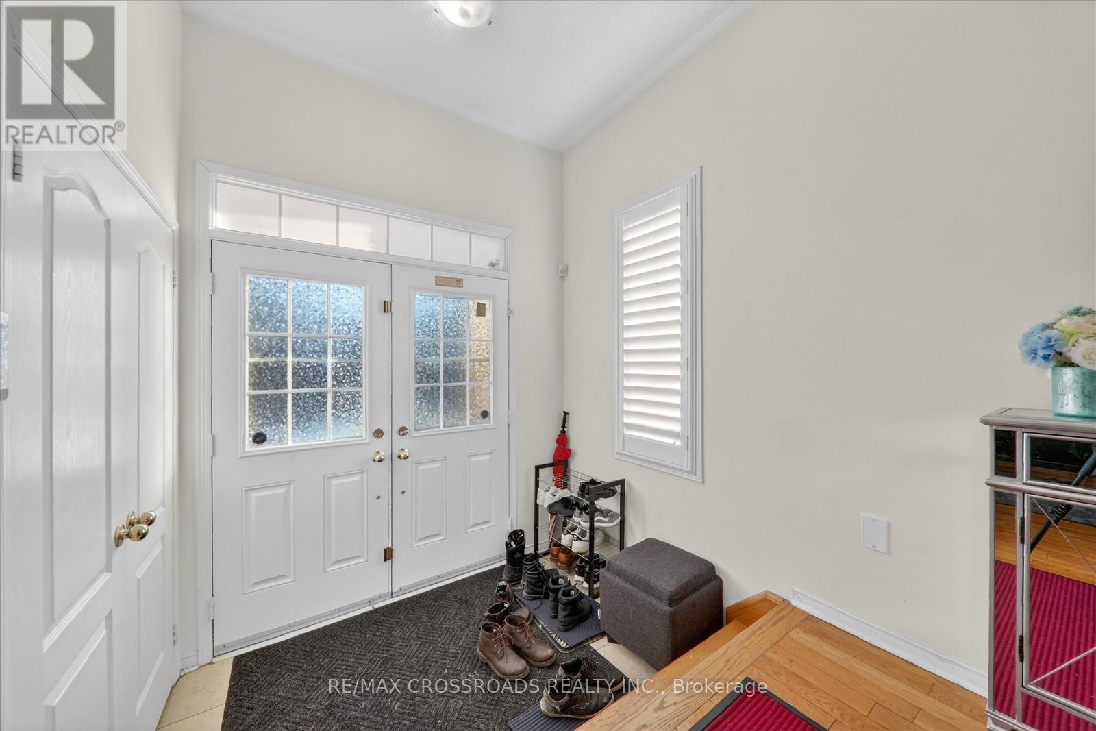 2 Mccarrick Street, Ajax, Ontario  L1T 0J2 - Photo 4 - E12750394