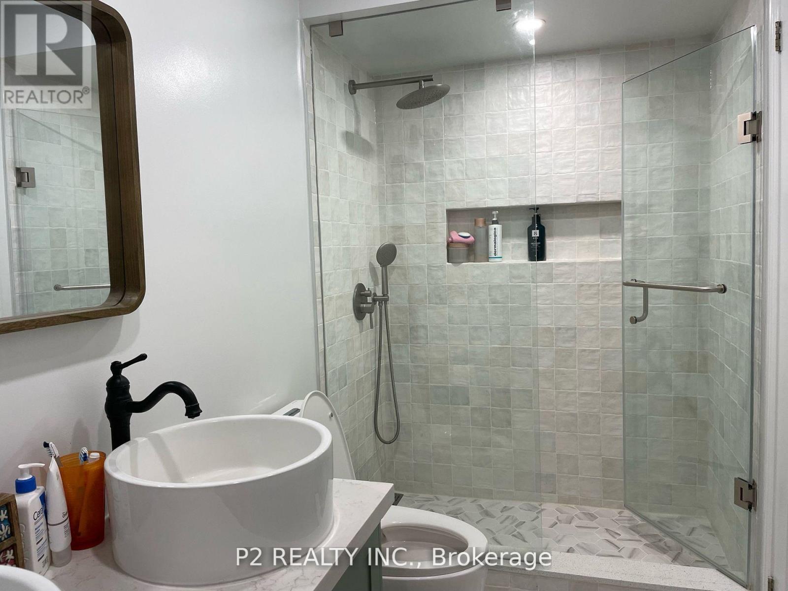 37 Oakridge Court, East Gwillimbury, Ontario  L9N 1M5 - Photo 18 - N12750310