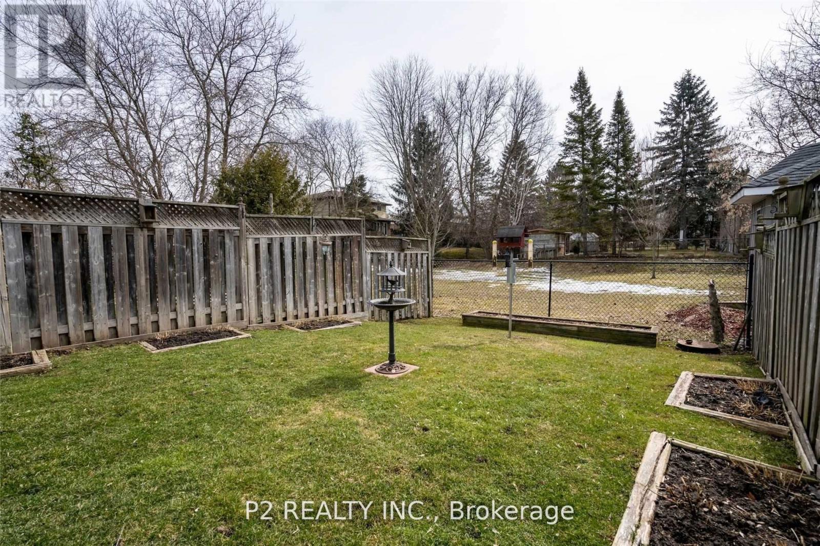 37 Oakridge Court, East Gwillimbury, Ontario  L9N 1M5 - Photo 24 - N12750310